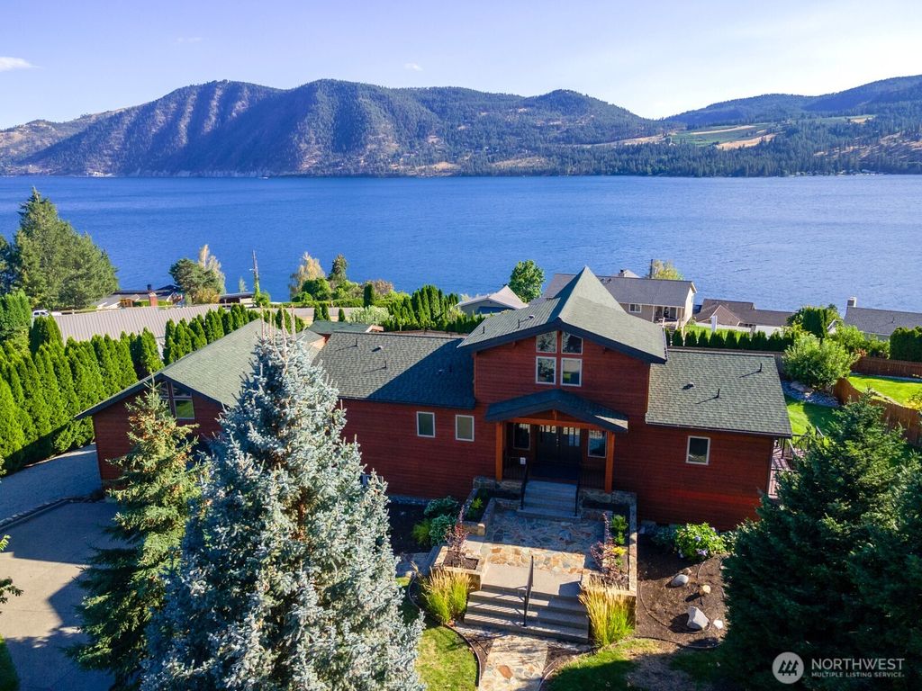 Photo of 1995 Lakeshore Drive, Manson, WA 98831 (MLS # 2499393)