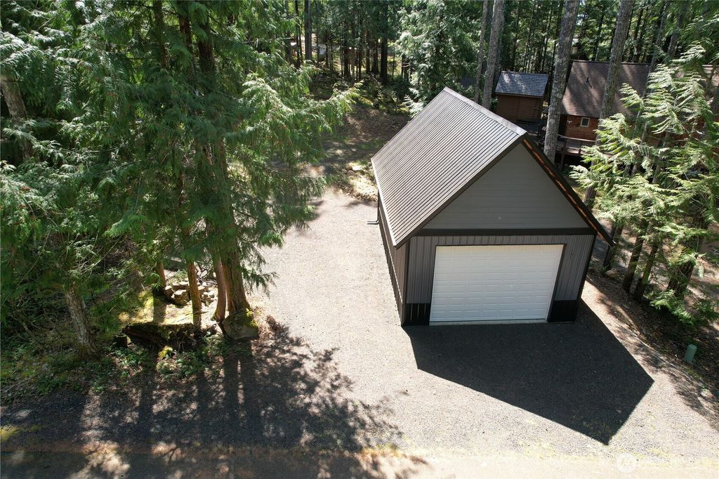 Photo of 131 N Staircase Drive, Hoodsport, WA 98548 (MLS # 2515920)