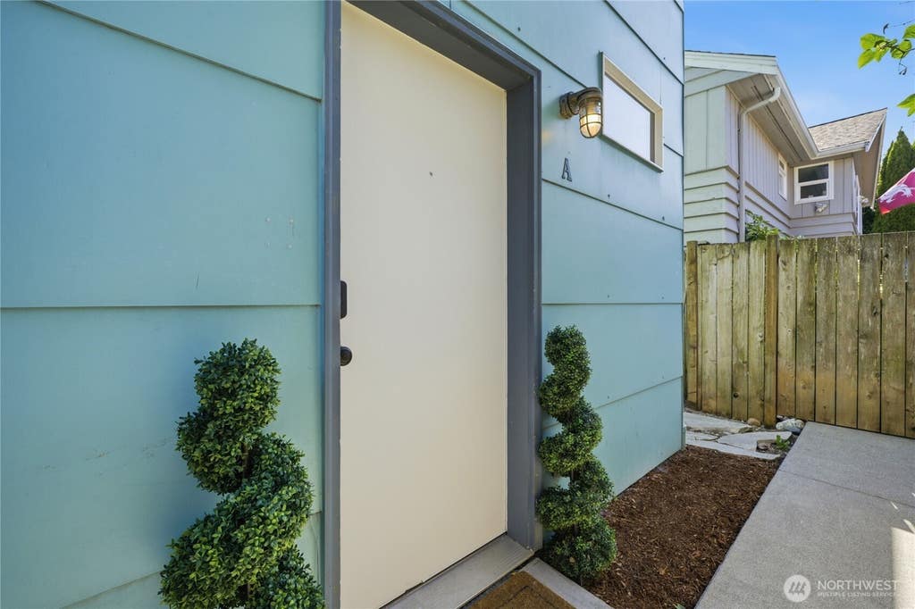 Photo of 9054 17th Ave AVE SW #A, Seattle, WA 98106 (MLS # 2550256)