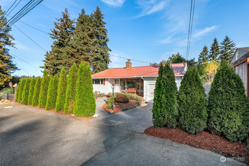 Photo of 328 NE 163rd Street, Shoreline, WA 98155 (MLS # 2006105)