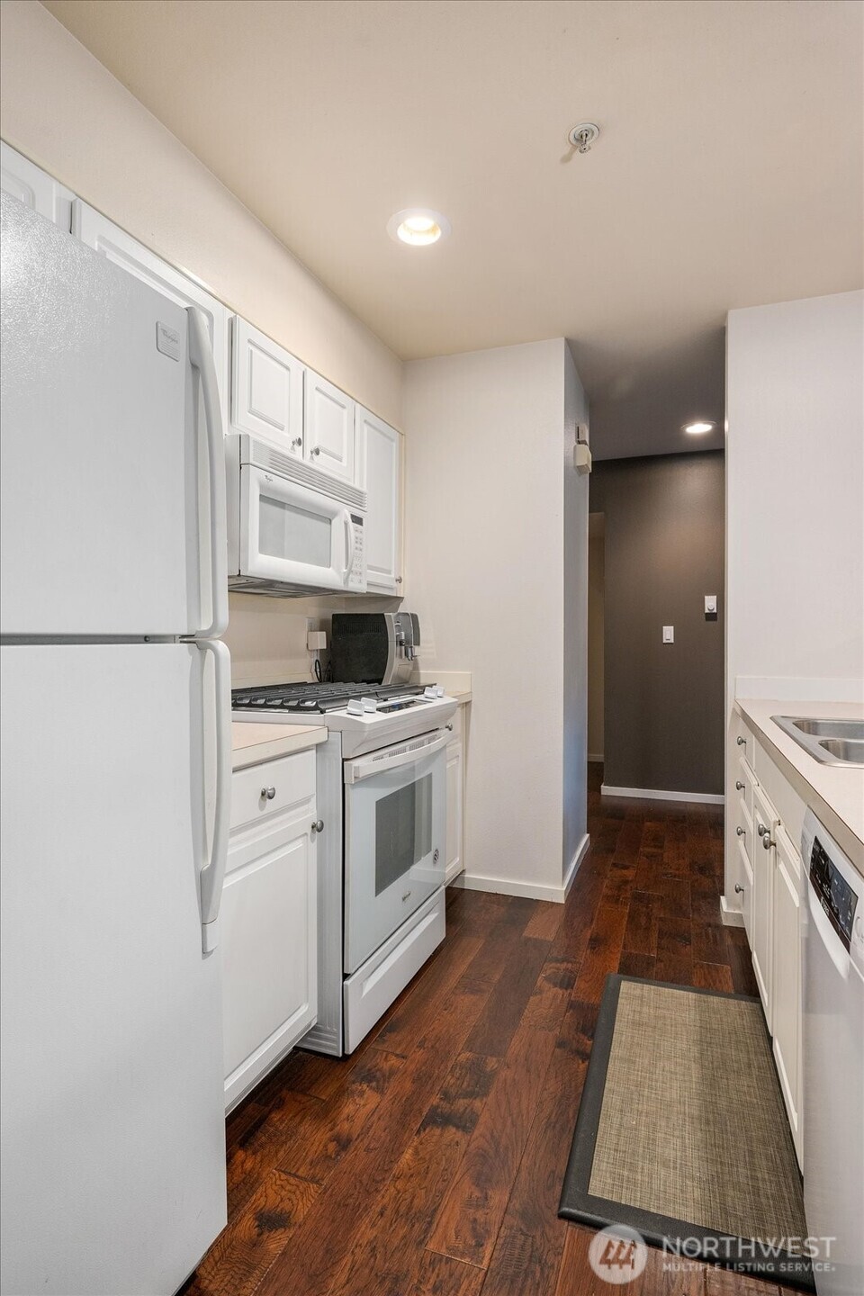 5589 Lakemont Boulevard SE 1702