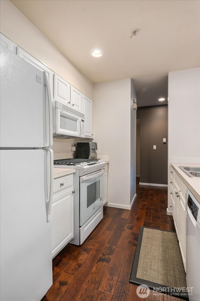 5589 Lakemont Boulevard SE 1702
