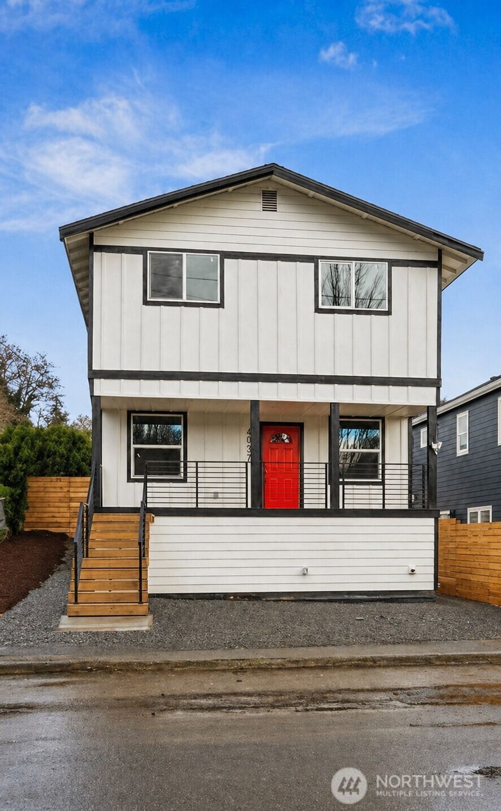 Photo of 4002 Courtland Place S, Seattle, WA 98118 (MLS # 2496935)