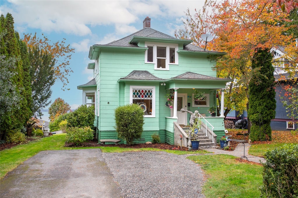 Photo of 325 N Forest Street, Bellingham, WA 98225 (MLS # 2597730)