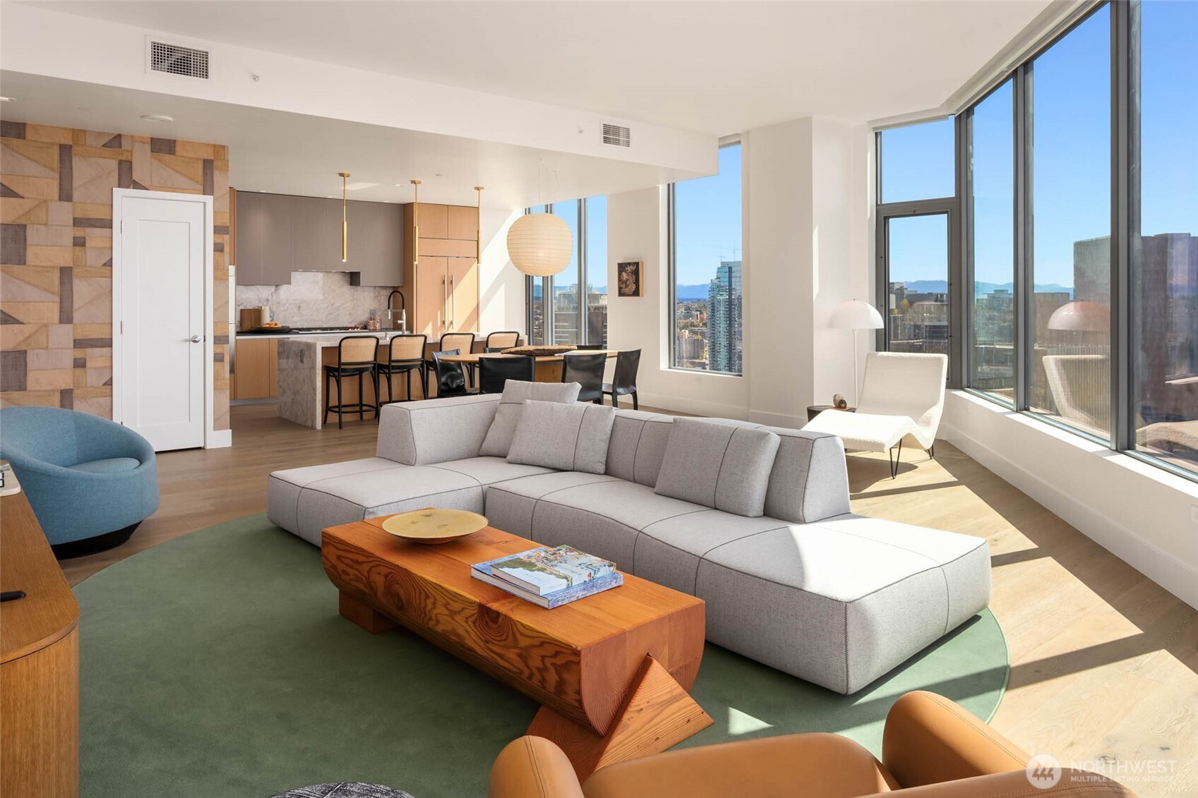 2510 6th Avenue 3903