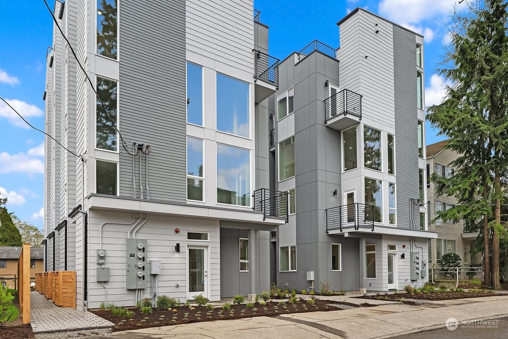 Photo of 9524 D Interlake Avenue N, Seattle, WA 98103 (MLS # 2224683)