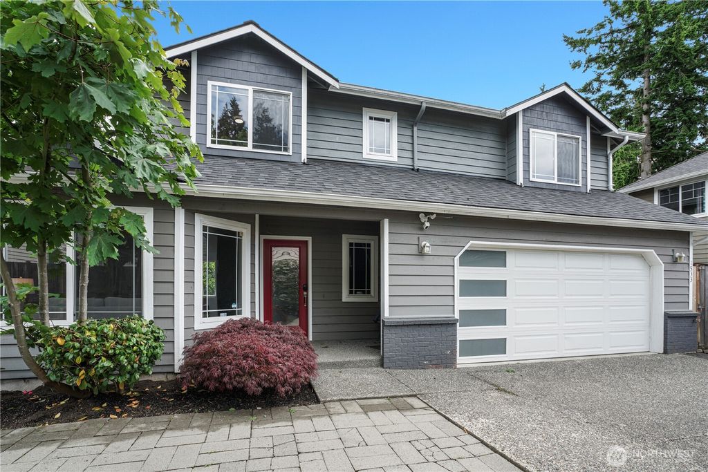 Photo of 1533 NE 171st Street, Shoreline, WA 98155 (MLS # 2373954)