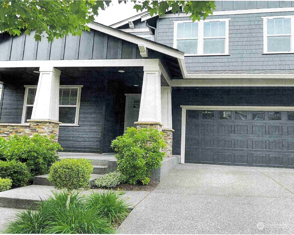 Photo of 9112 Brinkley Avenue SE, Snoqualmie, WA 98065 (MLS # 2219021)
