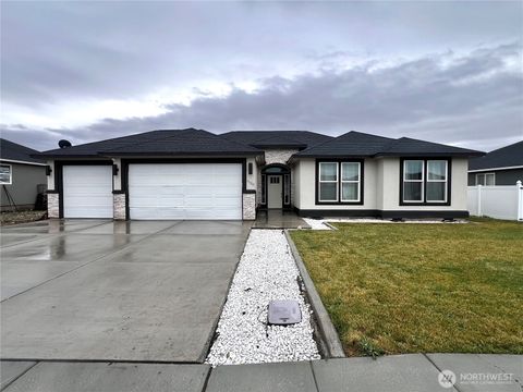 Photo of 1120 E Mt Adams St. St, Othello, WA 99344 (MLS # 2459827)