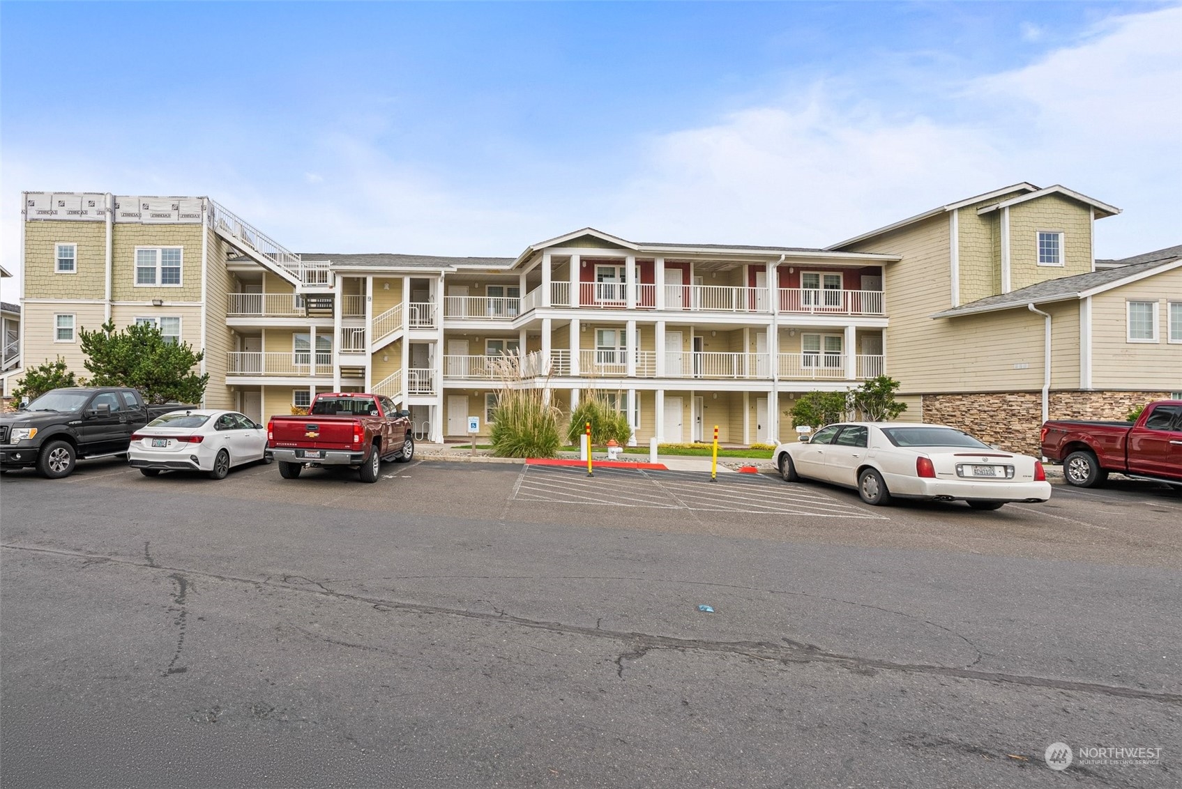 1600 W Ocean Avenue 915