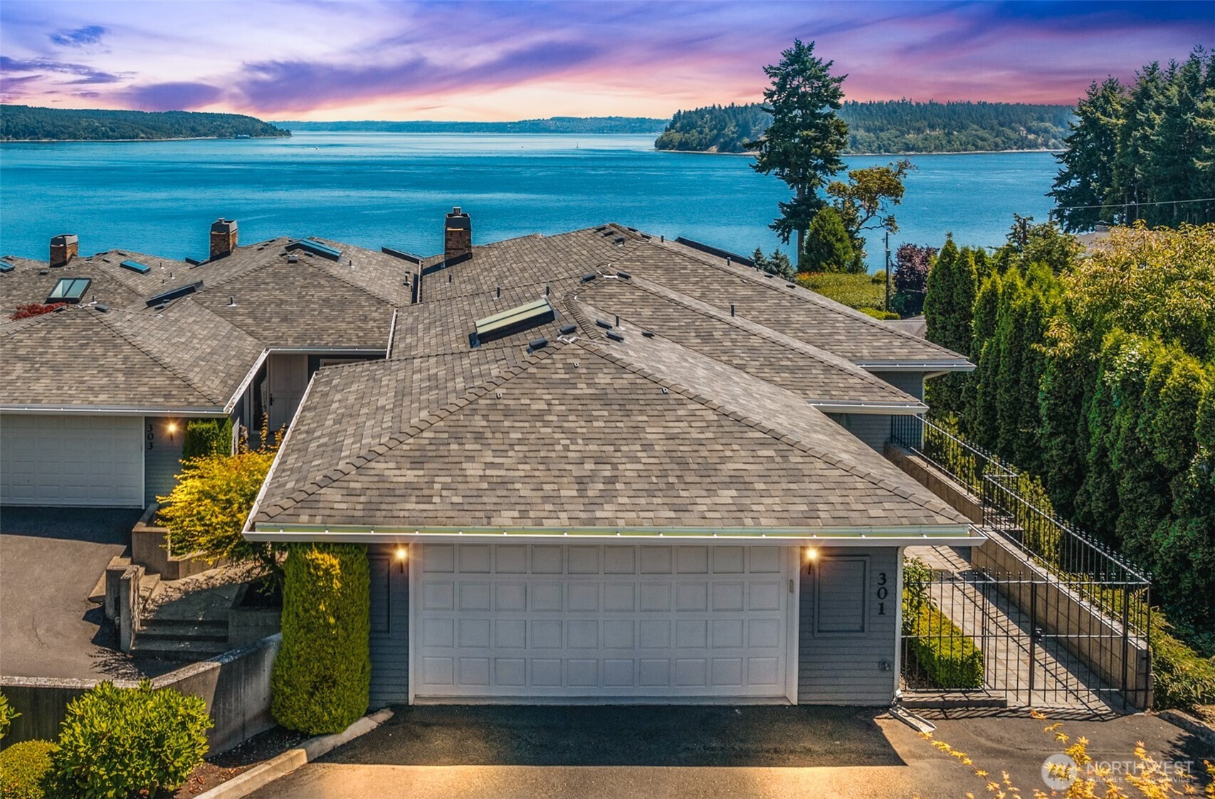 7221 Soundview Drive 301