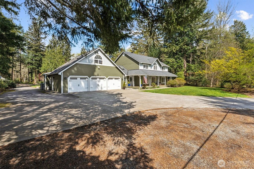 Photo of 3109 138th Street E, Tacoma, WA 98446 (MLS # 2506493)