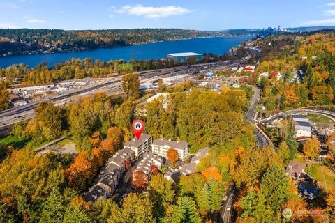 Photo of 1800 NE 40th Street #E301, Renton, WA 98056 (MLS # 2451365)