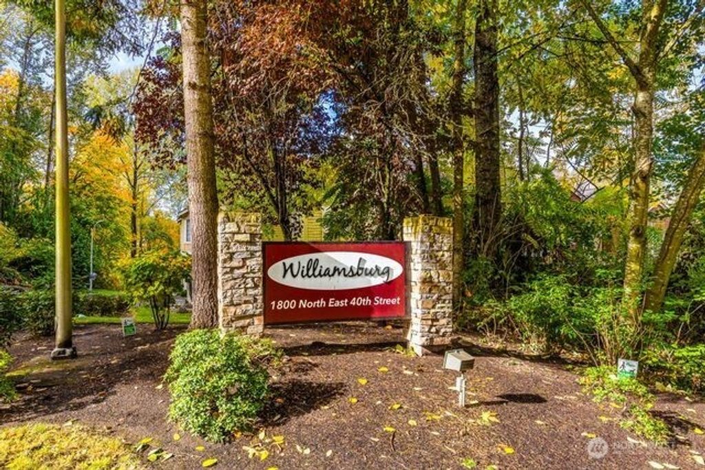 Photo of 1800 NE 40th Street #E301, Renton, WA 98056 (MLS # 2451365)