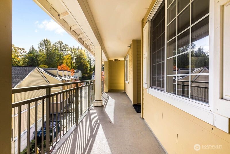 1800 NE 40th Street E301