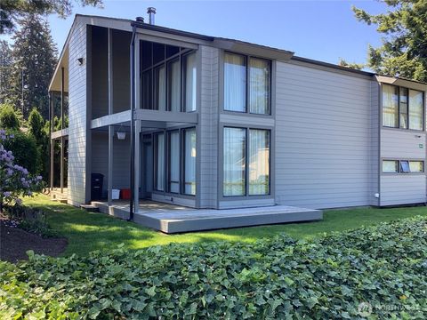 Photo of 1304 63rd Street SE, Everett, WA 98203 (MLS # 2420749)