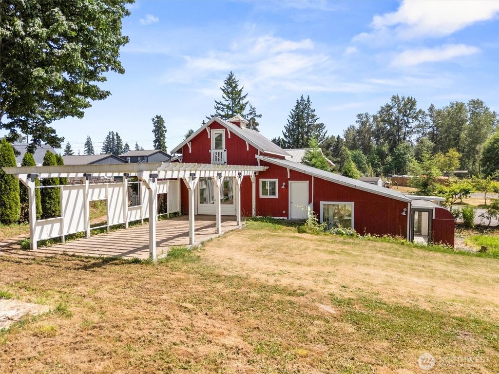 Photo of 12829 27th Place NE, Lake Stevens, WA 98258 (MLS # 2395771)