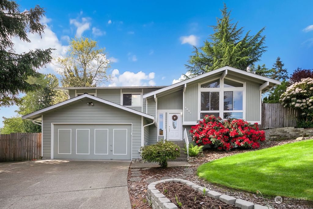 Photo of 2621 SE 16th Street, Renton, WA 98058 (MLS # 2234391)