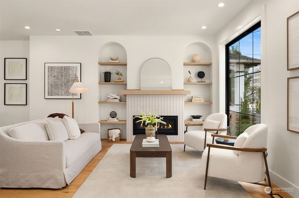 Photo of 1630 35th Avenue, Seattle, WA 98122 (MLS # 2328985)