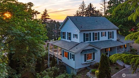 Photo of 405 S 7th St, Mount Vernon, WA 98274 (MLS # 2520623)