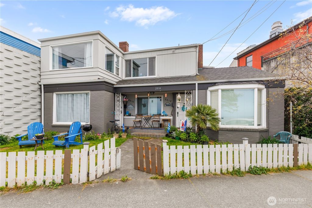 Photo of 2810 Alki Avenue SW, Seattle, WA 98116 (MLS # 2520131)
