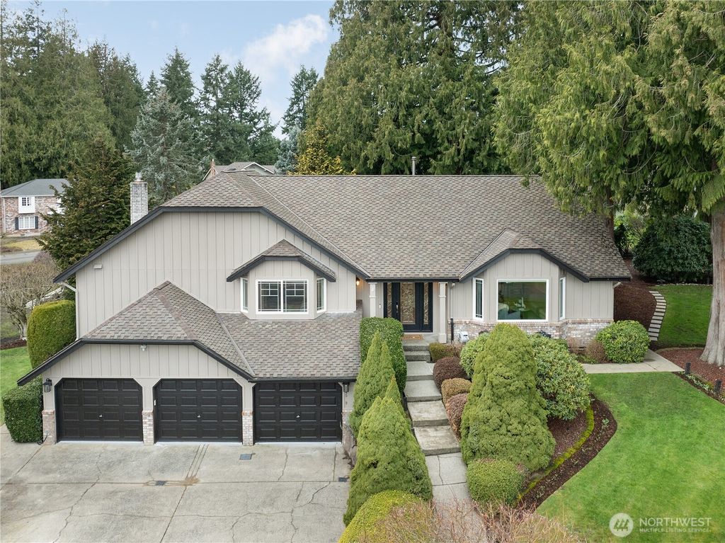 Photo of 24519 137th Court SE, Kent, WA 98042 (MLS # 2483949)