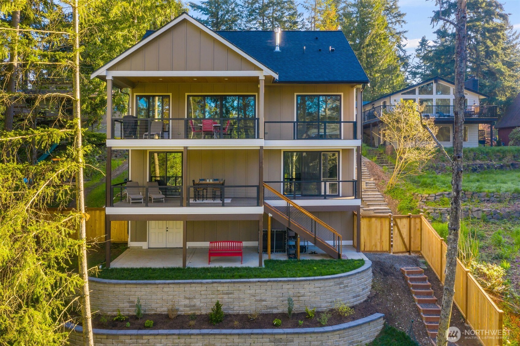 4804 W Tapps Drive E