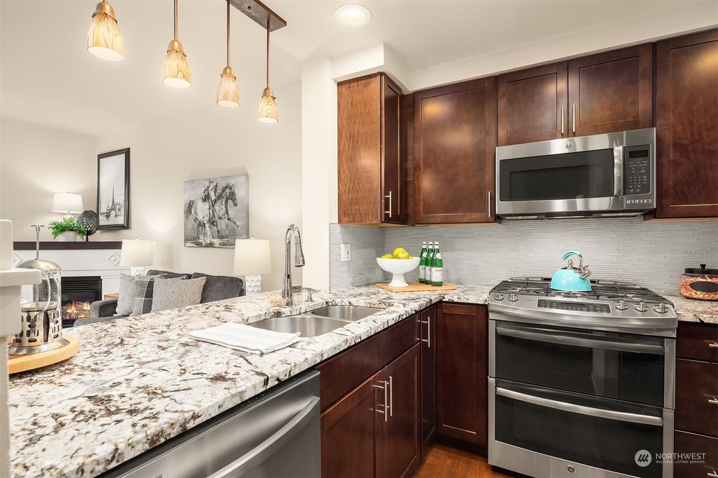 Photo of 2801 1st Avenue #913, Seattle, WA 98121 (MLS # 2202736)