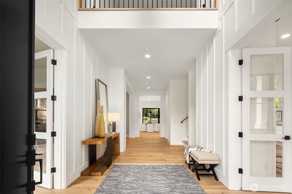 Photo of 10415 SE 13th Street, Bellevue, WA 98004 (MLS # 2522064)