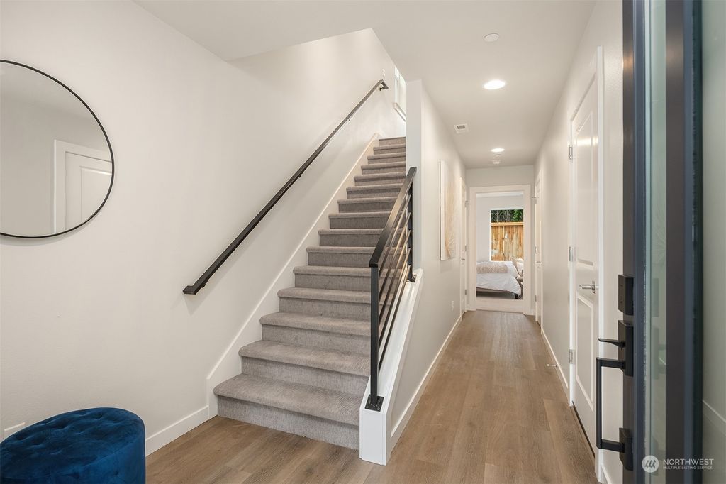 Photo of 4418 137th Street SW, Lynnwood, WA 98087 (MLS # 2061833)