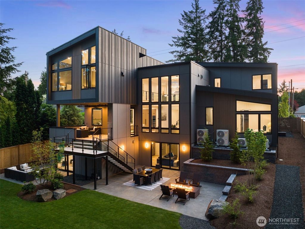 Photo of 1224 108th Avenue SE, Bellevue, WA 98004 (MLS # 2397454)