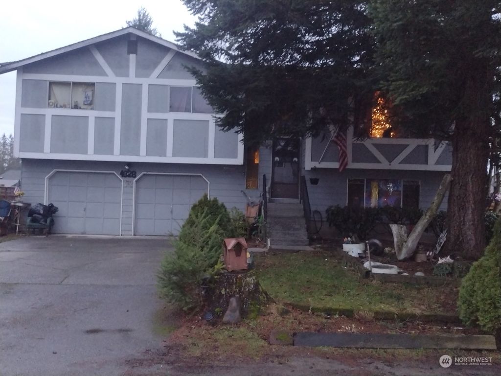 Photo of 4328 126th Place NE, Marysville, WA 98271 (MLS # 2316721)