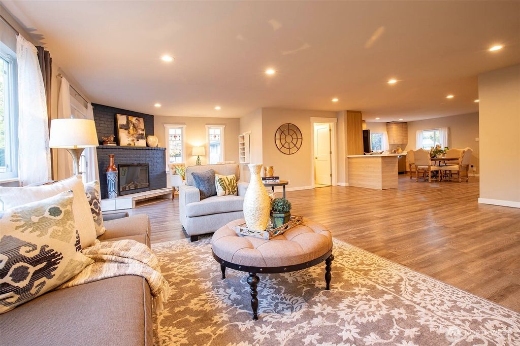 Photo of 33504 SE 43rd Street, Fall City, WA 98024 (MLS # 2369532)