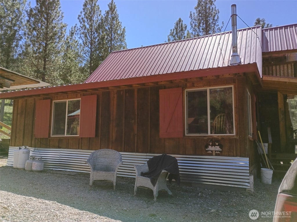 Photo of 12 Caribou Road, Tonasket, WA 98855 (MLS # 2593234)