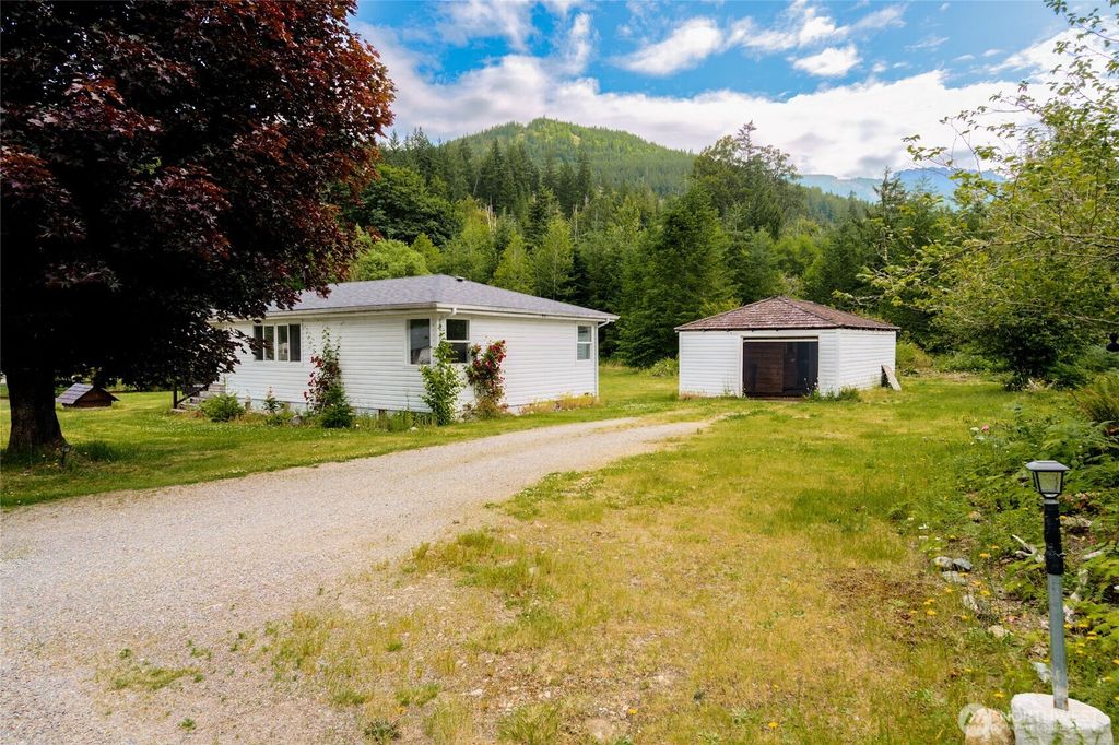 Photo of 48224 Moen Road, Concrete, WA 98237 (MLS # 2545982)