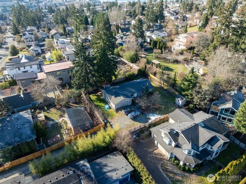 1043 5th Street Kirkland WA 98033