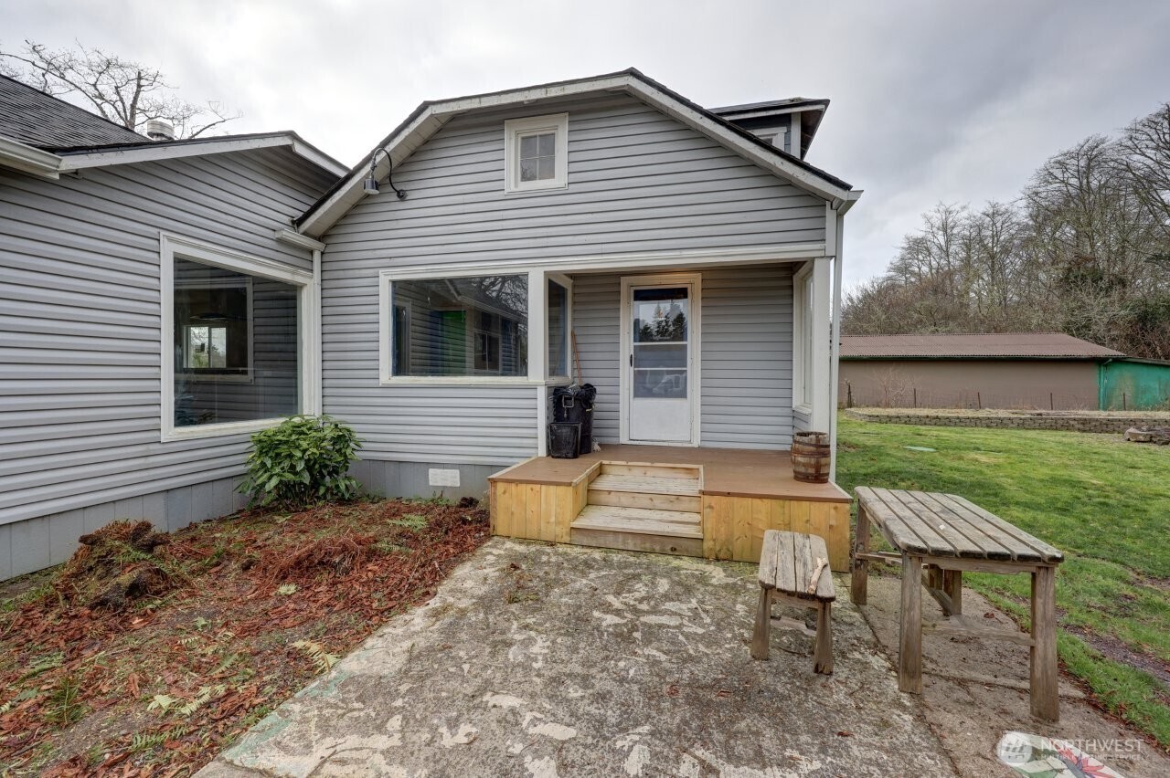 4215 Sandridge Road