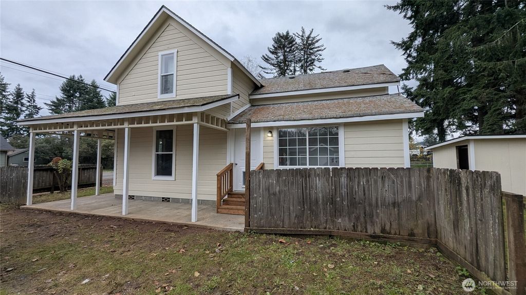 Photo of 415 W 4th Avenue, Pe Ell, WA 98572 (MLS # 2457289)