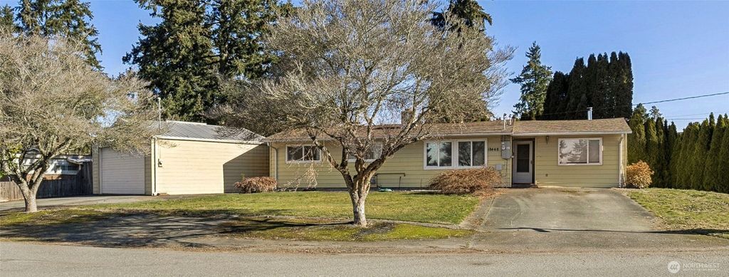 Photo of 18448 2nd Avenue S, Burien, WA 98148 (MLS # 2330995)