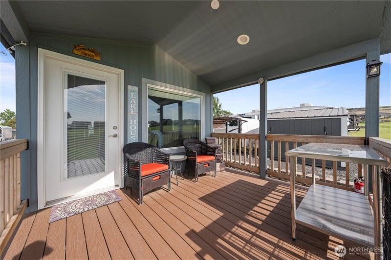 6549 Highway 262 E 52