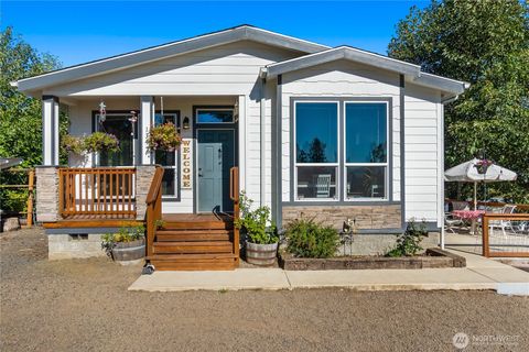 134 Newman Road Kalama WA 98625