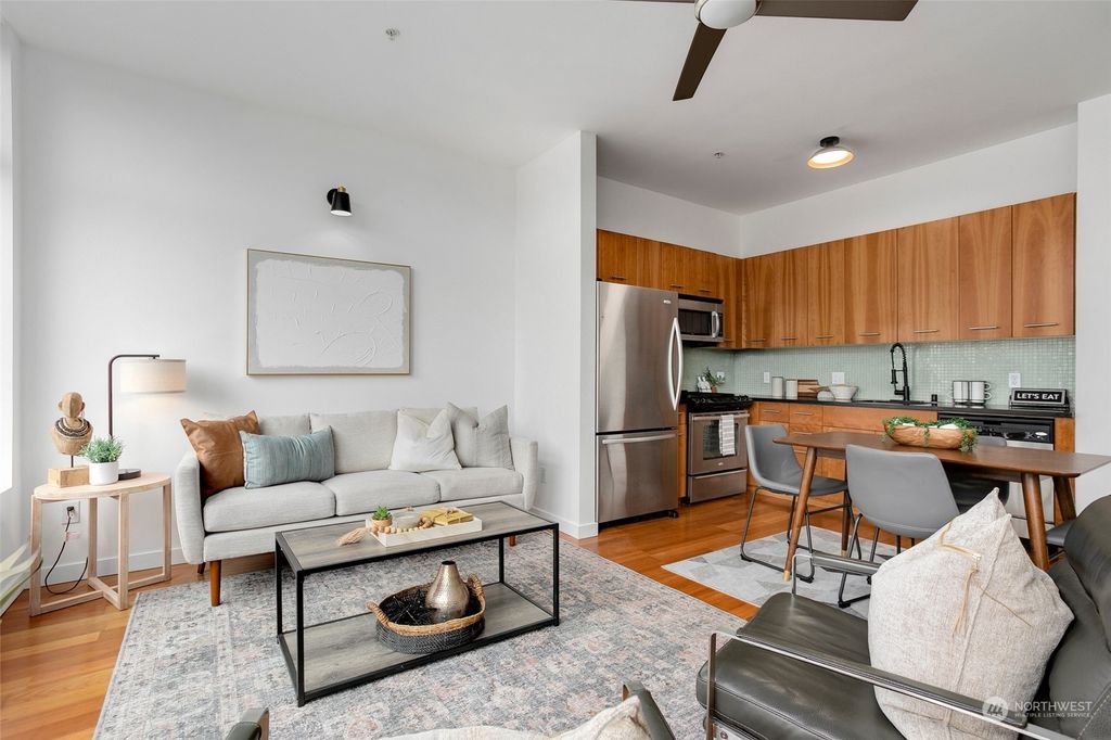 Photo of 2960 Eastlake Avenue E #304, Seattle, WA 98102 (MLS # 2197361)