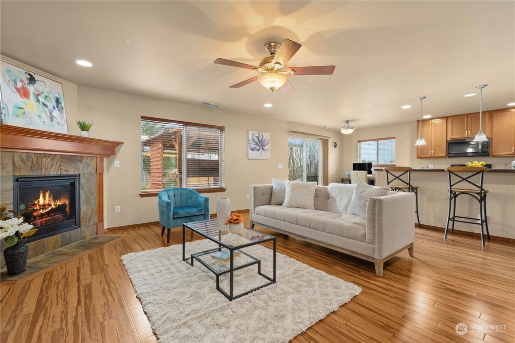 listing image 9367848883311631425