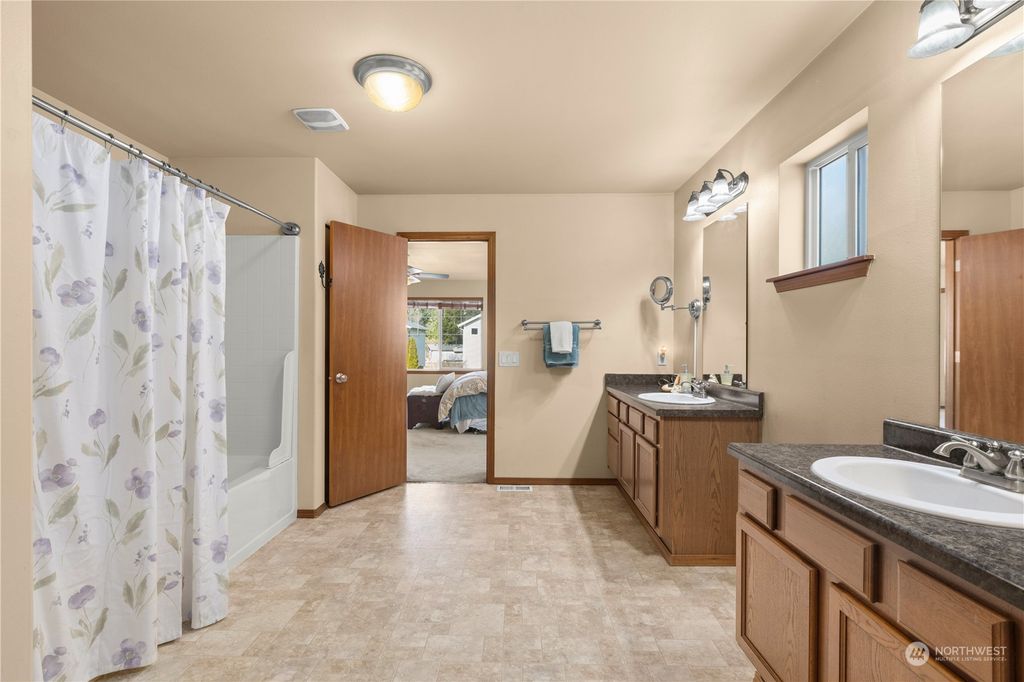 listing image 9365291982297109932