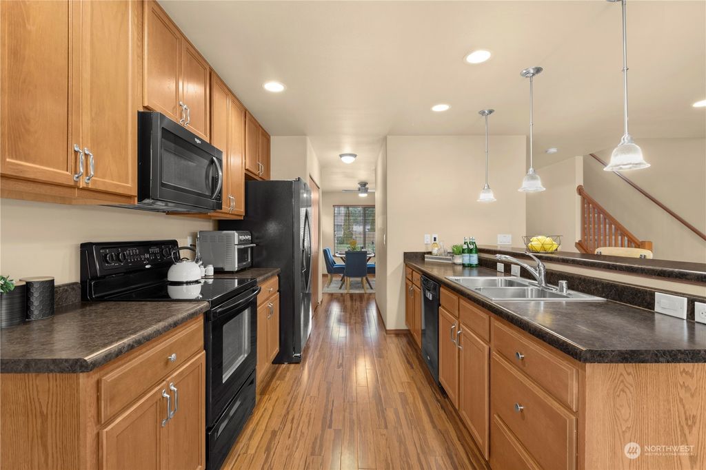 listing image 9362860575020383189