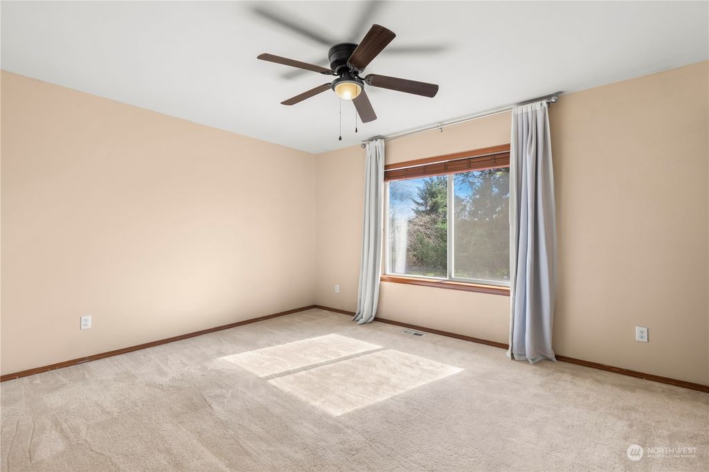 listing image 9360784445403617084