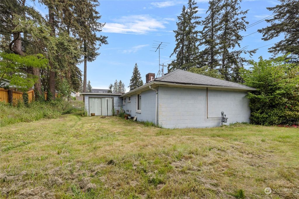 Photo of 23906 56th Avenue W, Mountlake Terrace, WA 98043 (MLS # 2240672)