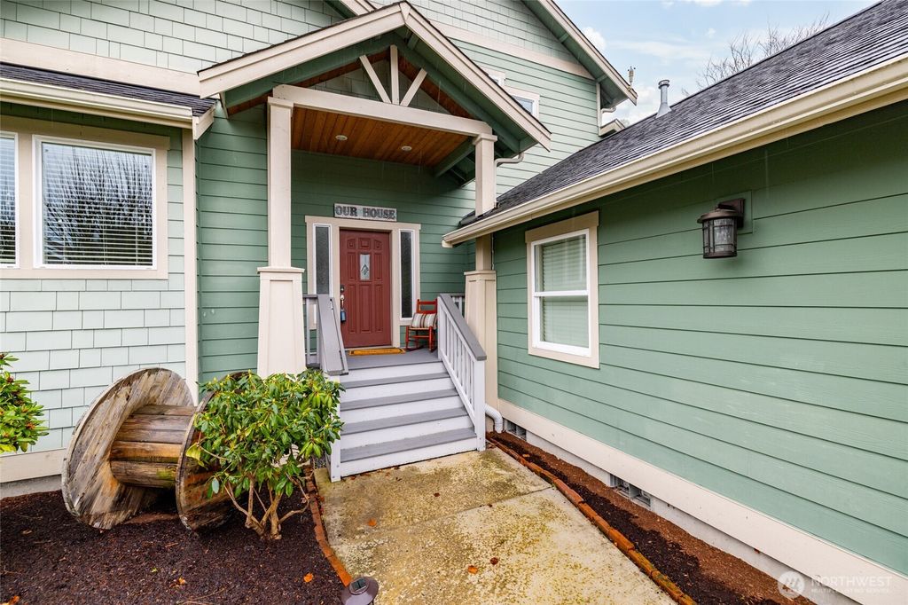 Photo of 206 Dalan Place, La Conner, WA 98257 (MLS # 2468688)