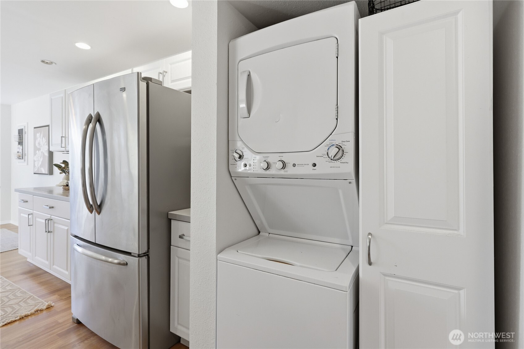 20241 NE Vikings Crest Loop 6-303