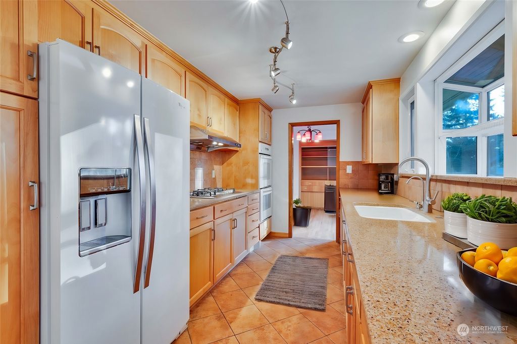 Photo of 18925 Burke Avenue N, Shoreline, WA 98133 (MLS # 2322058)